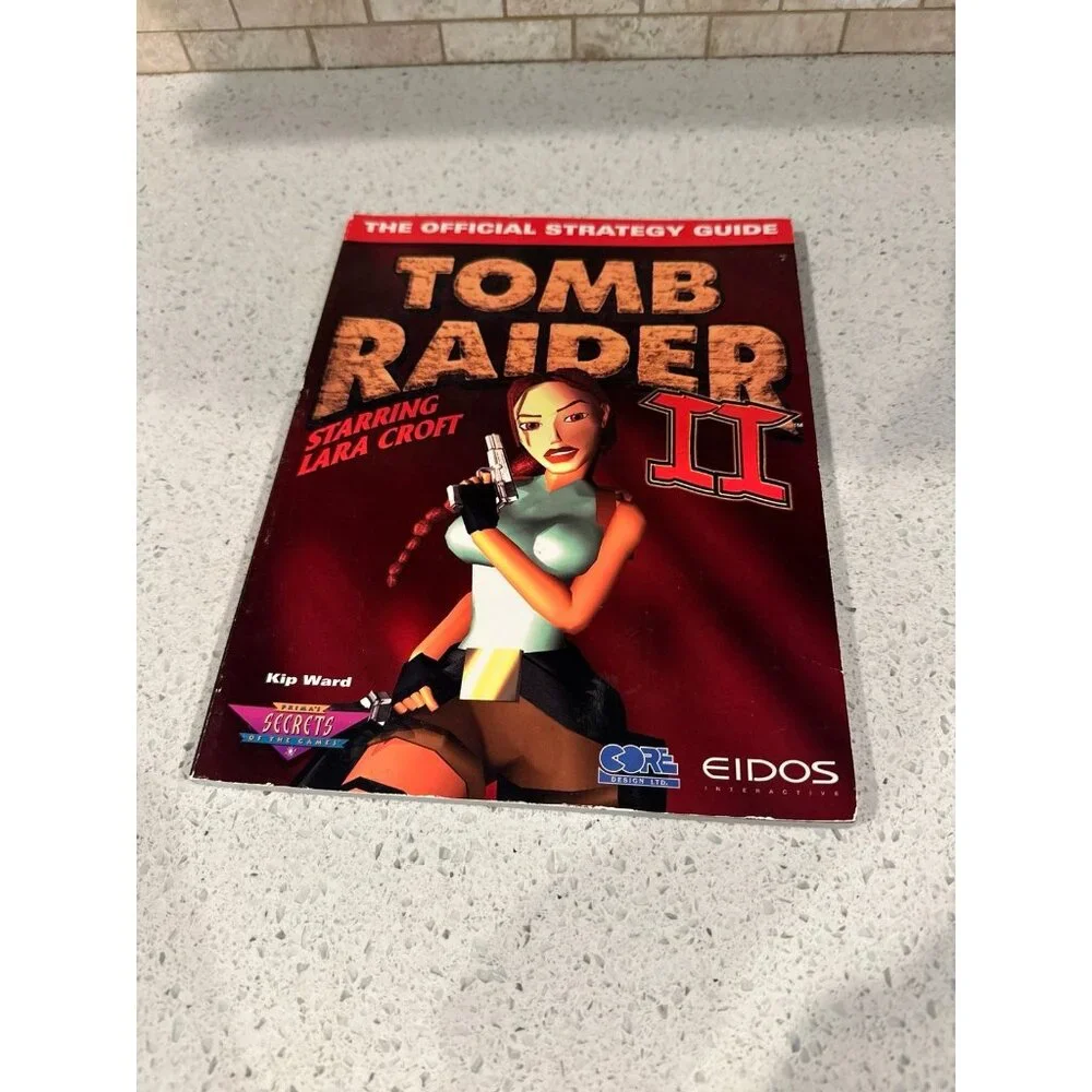 Vintage Tomb Raider 2 strategy‎ guide